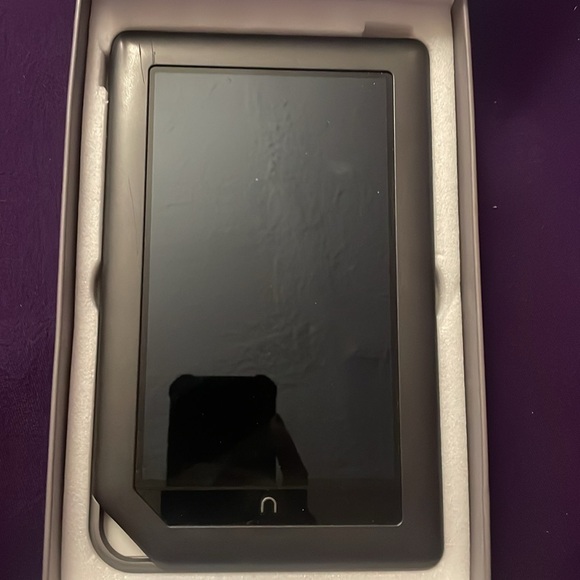 NOOK - Picture 4 of 4